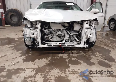 2019 Toyota Camry Xse z USA, uszkodzony, nr VIN 4T1B61HK9KU765962